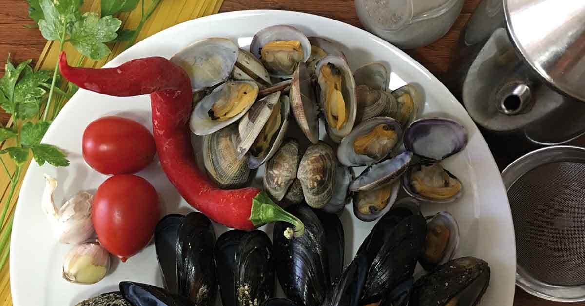 ingredienti pasta cozze e vongole