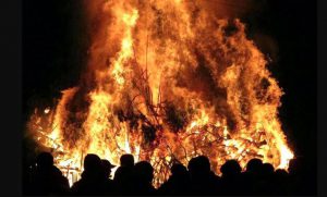 Come ti festeggio capodanno bruciando... la munnizza